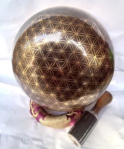 Importation directe du Népal Gaurab Bols chantants en laiton de haute qualité Art spécial Style Feng Shui Sculpté à la main Personnalisé Gravé au laser - Product Image 5