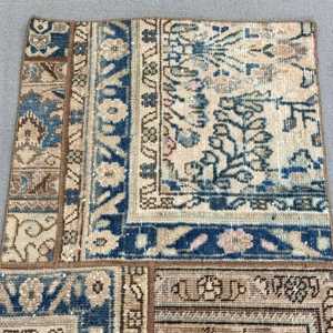 Alfombra, 2x2.5 pies, Alfombra Vintage, Alfombra Azul a Cuadros de Lana - Product Image 5
