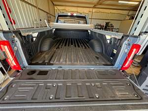 2023 F-<b>350</b> Super Duty Lariat 4x4 ~11,600 Miles, 7.3-Liter Godzilla V8 Power, 4WD, Locking Rear Differential - Product Image 4