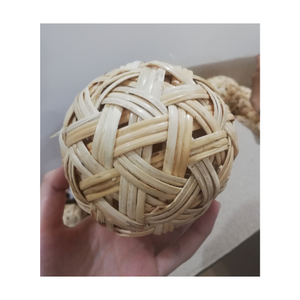 Bola Redonda de Ratán 100% Hecha a Mano, Natural y Ecológica, 10 cm de Diámetro - Bolas de Cáscara de Ratán para Fútbol o Decoración - Product Image 2