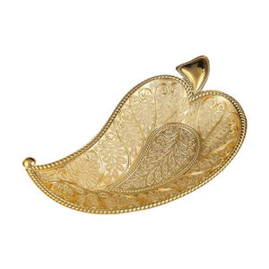 Plateau de luxe artisanal en métal à motif de feuilles creuses idéal pour la présentation de fruits élégants Service d'apéritif élégant - Product Image 6