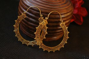 เครื่องประดับสไตล์โบโฮของชนเผ่าสมัยใหม่ต่างหูทองเหลืองชุบทองและเงินทองขนาดใหญ่พร้อมไข่มุกของขวัญตามเทศกาลสำหรับเธอ - Product Image 4