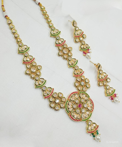 Flor India elegante tradicional Motipearl & Kundan largo Mala tono dorado Kundan perla collar largo con juego de pendientes a juego para mujer - Product Image 1