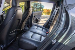 รถยนต์มือสอง พวงมาลัยซ้าย/ขวา ปี 2021 รุ่น TE SLA โมเดล 3 เพอร์ฟอร์แมนซ์ - Product Image 2