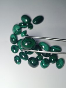 Malachite Cabochon prix de gros Lot malachite verte pierres précieuses en vrac Malachite bague taille pierre précieuse prix par pièces prix d'usine - Product Image 4