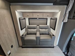 Camping-car de qualité supérieure avec grand espace de vie, robuste, idéal pour le camping - Direct Usine - Product Image 5