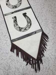 Camino de mesa de cuero de piel de vaca de lujo 2023, patrón bordado marrón y blanco, exportación directa, hogar, Hotel, boda, Navidad - Product Image 3