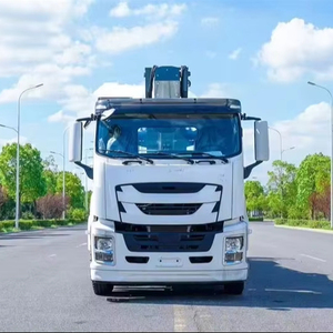 Camión Pesado Diésel Usado de Bajo Costo y Alta Potencia, 10 Ruedas, 6x4, Unidad Tractora para Transporte de Contenedores y Carga - Product Image 1