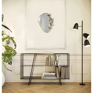 Miroir mural moderne écologique et durable en fer avec design personnalisé et papillon de forme irrégulière pour la décoration intérieure - Product Image 2