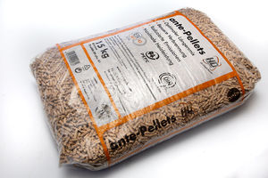 Prix de gros usine, briquettes de bois de pin et de sapin de haute qualité classe A1, 6 mm, certifiées DIN ENplus A1A2 BSL, sacs de 15 kg - Product Image 6