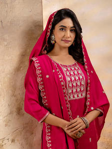 Trajes de diseñador indio paquistaní Salwar Kameez para mujer Materiales de telas Premium para ocasiones especiales - Product Image 2