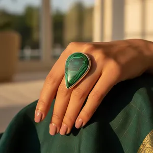 แหวนพลอยมาลาไคต์ทรงหยดน้ำสำหรับผู้หญิง - Product Image 2