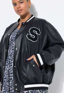 Veste en cuir de style universitaire pour femmes, coupe ajustée décontractée, bomber, veste de baseball, veste universitaire à lettres, chez Fratres Sports Factory - Product Image 5