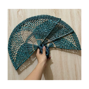 Seagrass Handfan Natural tejido plegable Handfan respetuoso con el medio ambiente hecho a mano recuerdo Handfan boda Favor a granel Tropical evento regalo - Product Image 6