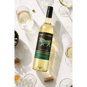 Capa y Espada - Vino Blanco Semiseco Airn Macabeo 11% ABV, Vino Blanco Español 750ml - Product Image 3
