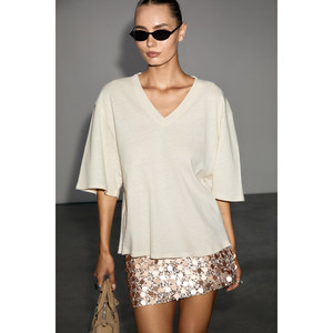 T-shirt confortable à col en V en mélange de coton biologique et de lin pour femme GRIMELANGE SYLORA - Product Image 2