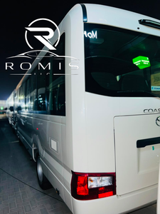 Toyota Coaster Bus 23 Posti, Furgone Diesel Euro IV, Fari Alogeni, Aria Condizionata Automatica, Pneumatici R16, Guida a Sinistra, Alluminio - Product Image 2