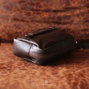 Sac pochette en cuir véritable de qualité supérieure en cuir de vachette souple avec un design simple pour un usage quotidien d'Indonésie - Product Image 4