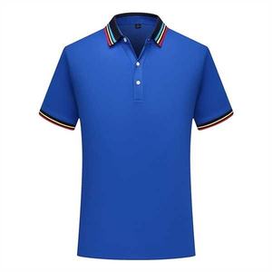 Venta al por mayor logotipo personalizado 210 gramos peinado 100% algodón manga corta hombres color sólido simple en blanco camiseta casual - Product Image 3