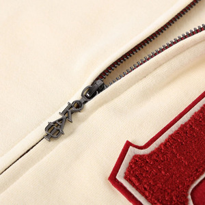 Chaqueta Bomber Alpha Psi Krimson & Cream, Chaqueta Universitaria de Primavera Psi, Forro Polar, Letras de Chenilla, Ropa Griega Personalizada para Fraternidad - Product Image 5