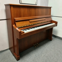 Piano tegak KL602 KAWAI bekas dari Jepang serat kayu coklat kualitas suara yang kaya nada halus dan bodi yang tahan lama