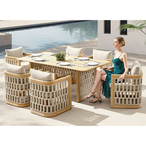 Set da Pranzo Moderno RIVA per Esterni, Tavolo e Sedie in Teak per 6 Persone con Cuscini Resistenti per Uso in Giardino - Product Image 1