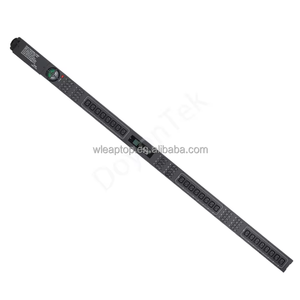 PDU pour rack industriel avec plusieurs prises CA, câble d'entrée long et fiche robuste pour armoires de serveurs - Product Image 4