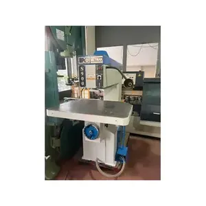 Machine de fraisage CNC verticale et horizontale d'occasion avec système de contrôle Siemens GSK, moteur BT40 220V - pour fraisage de composants de moteur - Product Image 1