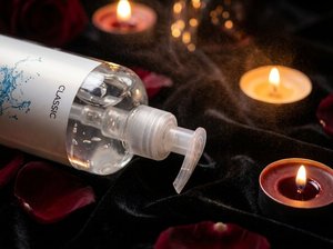 Gel Lubricante Íntimo Clásico a Base de Agua con Ácido Hialurónico, Plantas Naturales Puras, Botella con Atomizador Ecológica de 200 ml - Product Image 2
