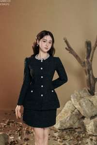 Ensemble chemise et jupe longue en tweed pour femme, manches longues, polyester de haute qualité, OEM ODM, fabriqué au Vietnam - Product Image 4