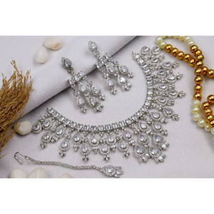 Ensemble de bijoux de mariée AD White Kiara plaqué or 24 carats en acier inoxydable, collier et boucles d'oreilles - Product Image 1