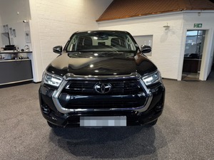 2025 for Hilux SUV for Sale-Gas/Petrol <b>Panoramic</b> Sunroof - Product Image 2