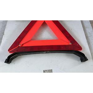 Kit Triangolo di Emergenza per DACIA Sandero 1a Serie (08>12) - K7JA714 - Product Image 2