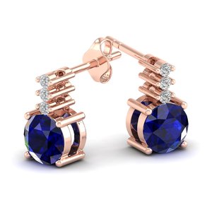 Pendientes REYES Personalizados de Oro de 14K con Diamantes Certificados por IGI, Corte Brillante Redondo Clásico, Gema de Zafiro Azul de 0.72 Quilates - Product Image 1