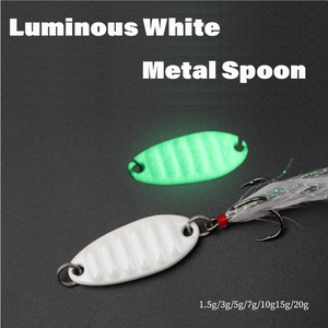 Señuelos de cuchara con anzuelo triple de pluma 1.5g 3g 5g 7g 10g 15g 20g 25g para pesca en agua salada de caballa, lubina y trucha - Product Image 4