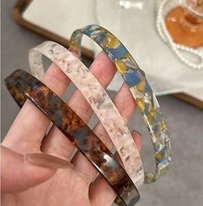 Fancy Cream Resina epoxi y brazalete único para damas Pulsera de moda con diseño de resina de la mejor calidad - Product Image 4