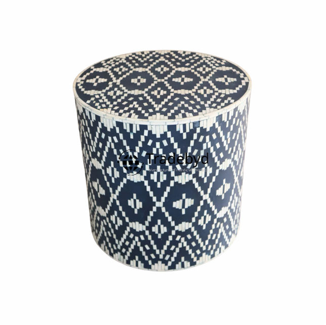 Available in different Colors