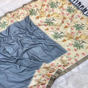 Sari de Seda Manipuram VASTRA COTTAGE con Estampados Pichwai, Borde Dorado con Zari, Pallu Pichwai con Estampado Digital, Borlas y Blusa en Contraste - Product Image 4