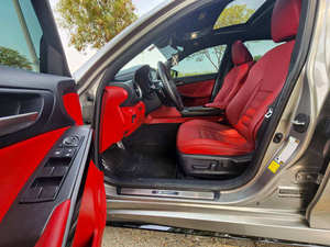 Sedan F SPORT AWD 2023 d'occasion, économique, cuir, 4.5L, automatique, toit ouvrant panoramique, feux diurnes LED haute puissance - Product Image 2