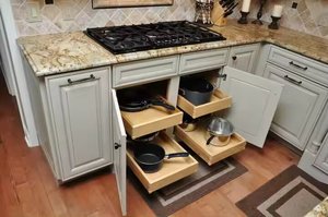 ตู้ปั่นไม้แข็งสีขาวดีไซน์คลาสสิกสไตล์อเมริกันปรับขนาดได้ - Product Image 4