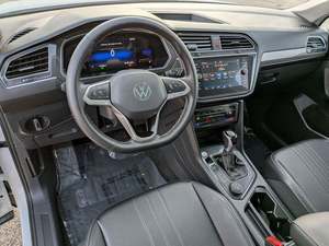 MEJOR OFERTA 2024 VOLKSWAGEN TIGUAN SE 4MOTION TRANSMISIÓN AUTOMÁTICA ASIENTOS DE CUERO PANORÁMICO - Product Image 3