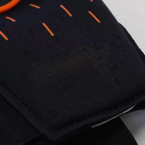 2025 Design gros logo personnalisé gants de gardien de but professionnel Football gant de gardien respirant de haute qualité gants de football - Product Image 4