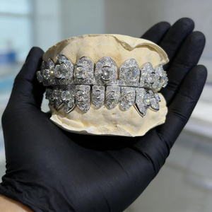 Pendientes de Plata de Ley 925 con Diamantes de Moissanita VVS, Estilo Hip Hop, Joyería Personalizada para Hombres y Mujeres - Product Image 1