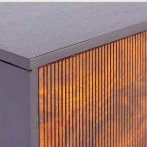 Armoire en bois massif rustique portes cannelées pieds en métal noir meubles de maison polyvalents pour bar entrée ferme école hôpital - Product Image 3