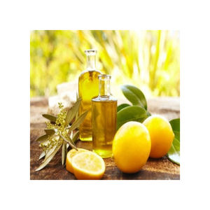 Usine en gros en vrac d'huile essentielle de citron marque privée échantillon gratuit de qualité alimentaire 100% huile de citron biologique naturelle pure pour la peau - Product Image 1