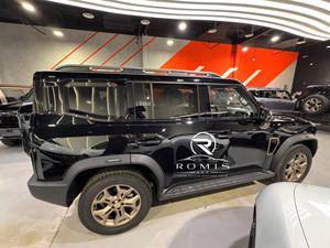 Black Jet-our Traveler CDM T2 PHEV SUV 2024 1.5TD DHT 2WD 5 Puertas 5 Asientos 1300km de Autonomía - Product Image 4
