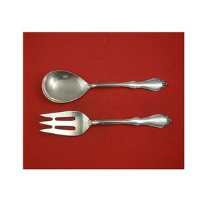 Vente en gros de cuillère et fourchette à salade pour abeille Ensemble de couverts pour la maison en laiton Design d'abeille Ensemble de couverts de service à salade avec vernis mat pour hôtel - Product Image 4