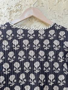 Veste kimono en coton indien matelassé bio, tissu imprimé bloc réversible, veste bleue chaude pour femme - Product Image 6