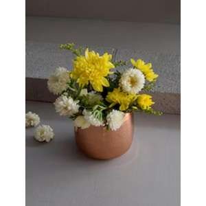 Jarrón de Metal con Textura de Inspiración Vintage para Decoración Clásica del Hogar y Exhibición de Flores Elegante con Detalles Artísticos - Product Image 4