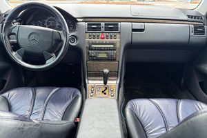 Gran Oferta: Mercedes-Benz E55 AMG 1999, Listo para Enviar - Product Image 2